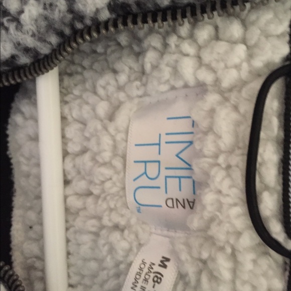 Jacket - Picture 2 of 7